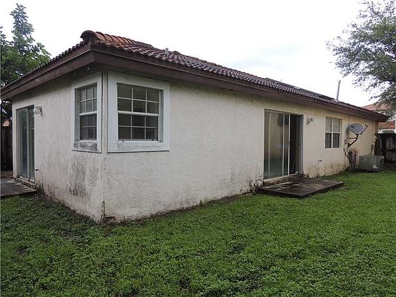 5th image of 19710 NW 84th Ave