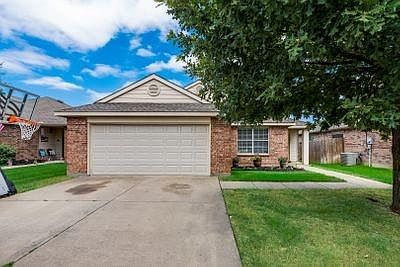 2nd image of 10856 Braemoor Dr