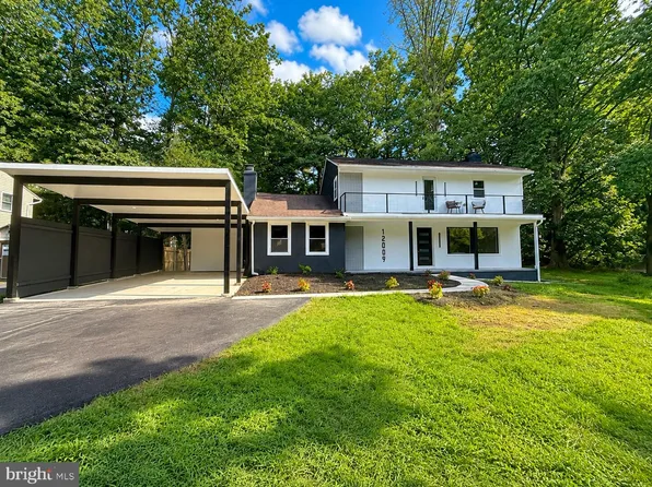 12009 Vale Rd, Oakton, VA 22124