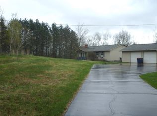 2892 E Pioneer Rd, Duluth, MN 55804