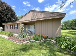 2106 Cypress Dr, Champaign, IL 61821