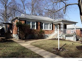 1513 N Berry Rd, Saint Louis, MO 63119