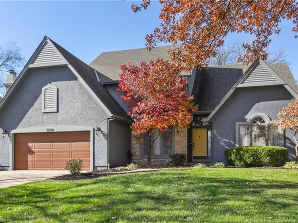 12220 Juniper St, Overland Park, KS 66209