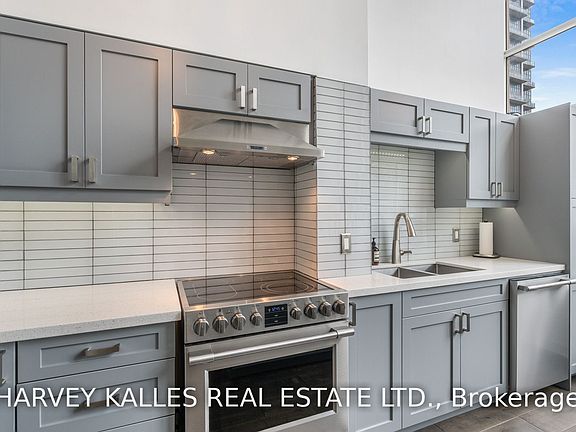 5th image of 300 Manitoba St #310