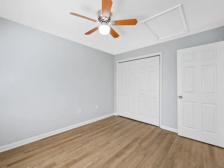 1308 W Waters Ave — Photo 15