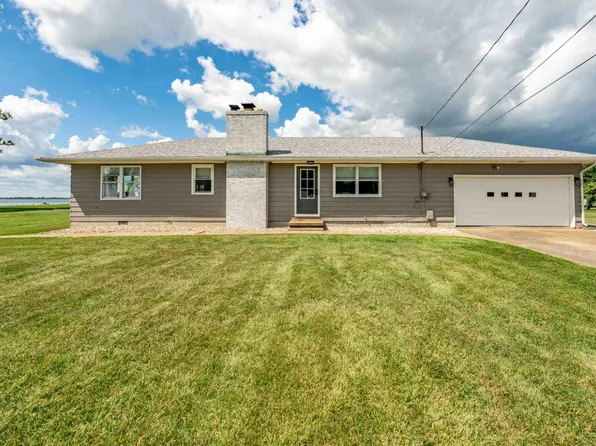 1982 Fulton St, Port Clinton, OH 43452