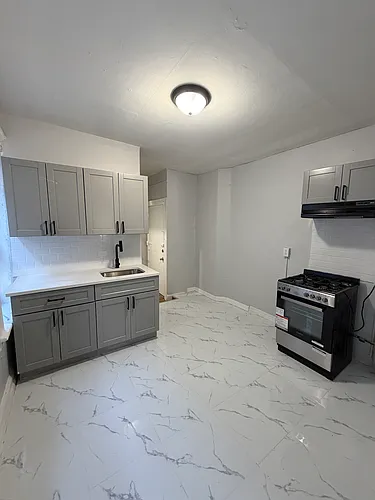 77 Hope Ave #4 Photo 1