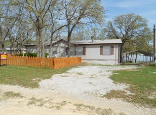 540 Frontier St, Bowie, TX 76230
