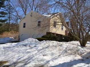 89 Prospect St, Acton, MA 01720