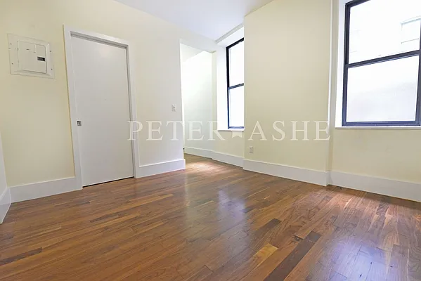 Rented by Peter Ashe | media 15