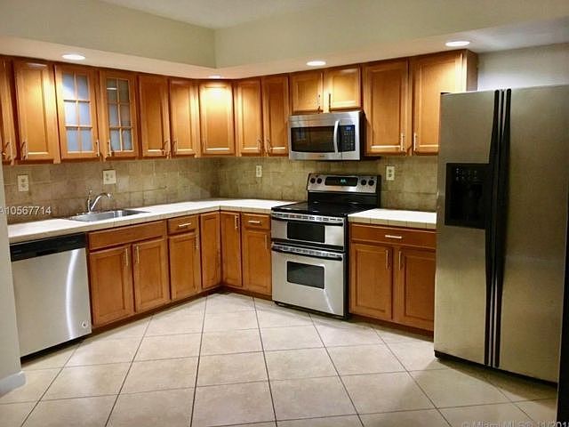 1st image of 8615 NW 8th St APT 406