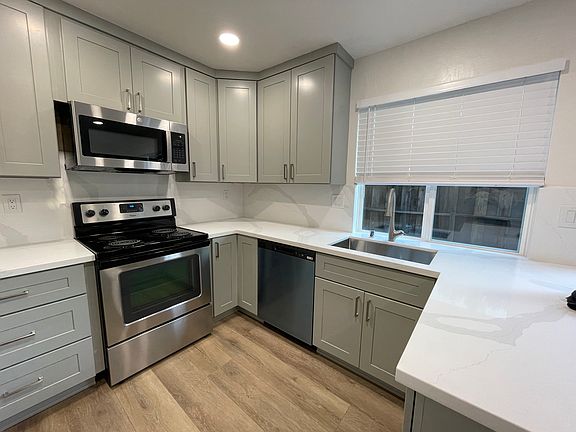 2nd image of 5382 Palm Grove Ct
