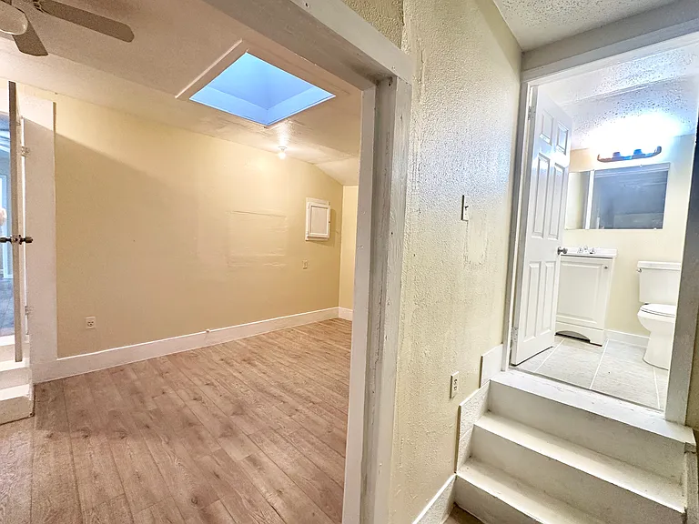 104 E Fowler Ave — Photo 19