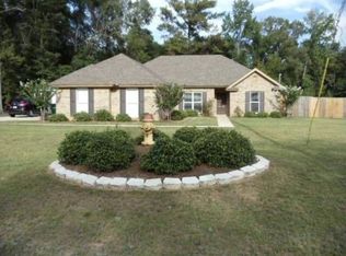 8716 Coosada Rd, Coosada, AL 36020