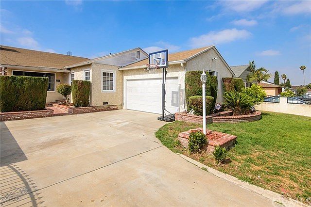 1st image of 2522 W 118th Pl