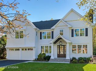 1029 Kings Ln, Glenview, IL 60025