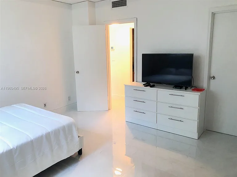 3901 S Ocean Dr #2J — Photo 6