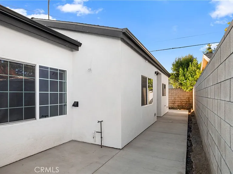 727 E Myrtle Ave #B — Photo 34