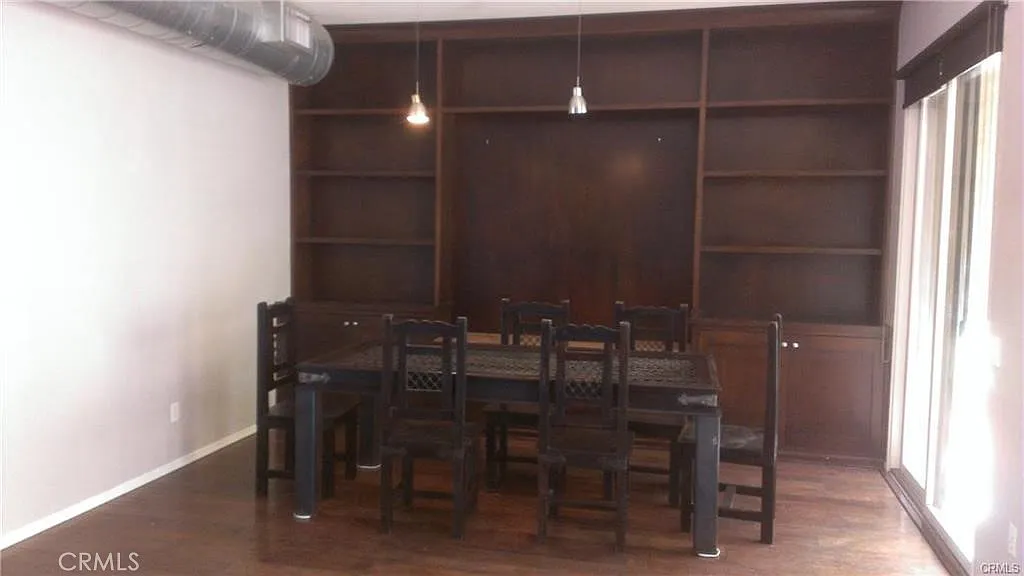 1 bed, 2200 sqft, $3,700 — Photo 3