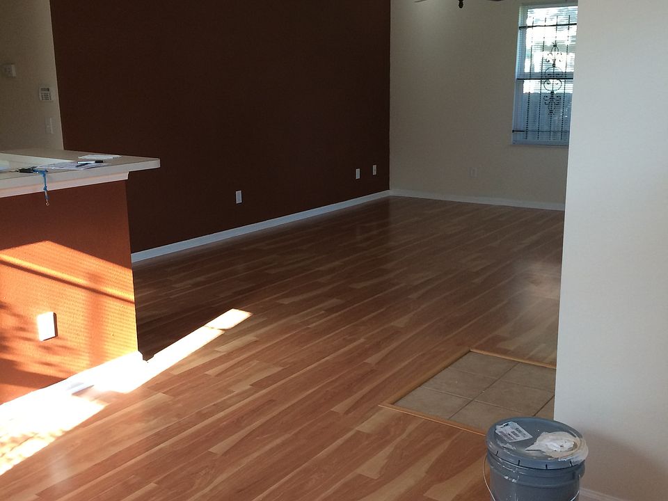 1st image of 1141 W 10th St