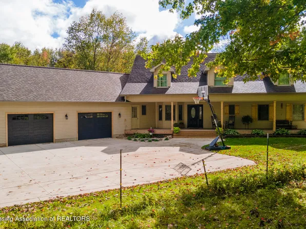 3316 Pinch Hwy, Potterville, MI 48876