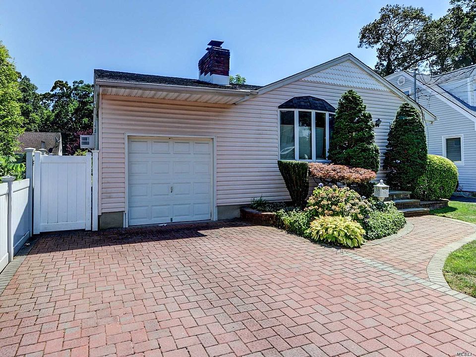 1st image of 2478 Grand Ave