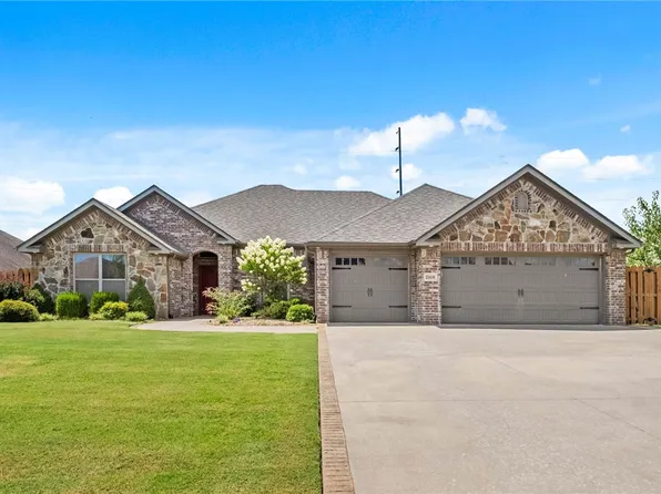 2508 Calm Ridge Rd, Bentonville, AR 72712
