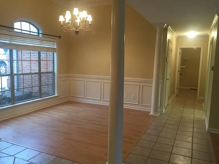 163 Diamond Pointe Dr — Photo 2