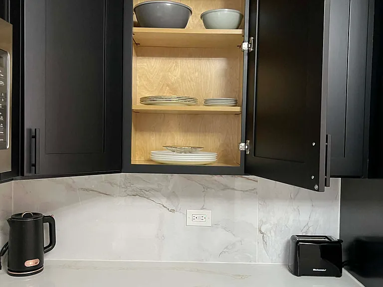1110 S Sumner St — Photo 18