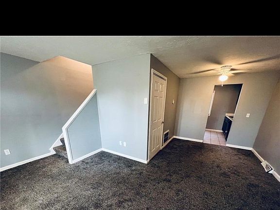 5th image of 4871 Banbury Ct APT 14