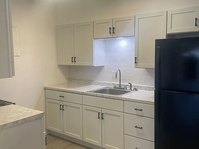 306 N Toledo Ave — Photo 68
