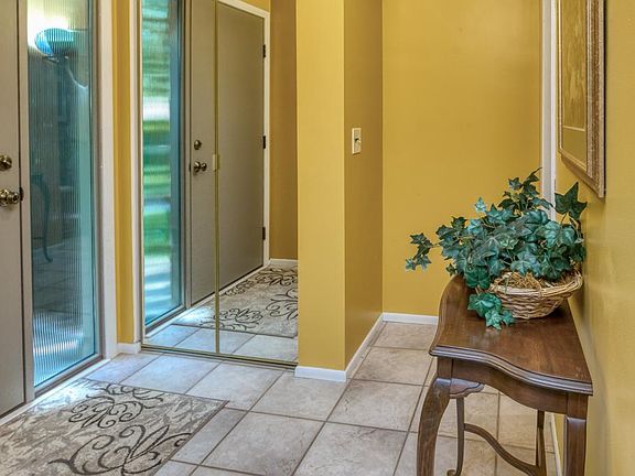 3rd image of 86 Birnamwood Dr