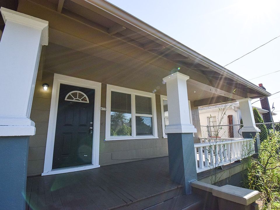 1st image of 812 NE Killingsworth St #812
