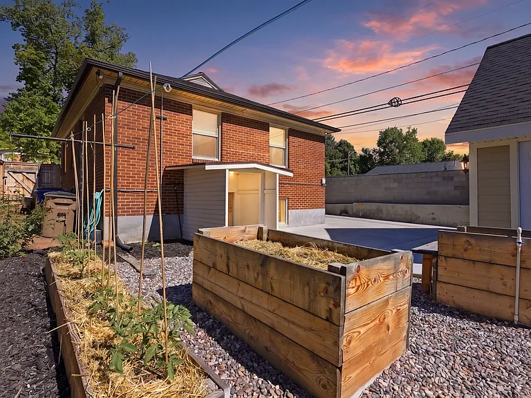 2254 S Texas St — Photo 38