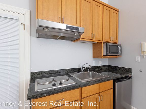 3rd image of 1375 Vallejo St #A