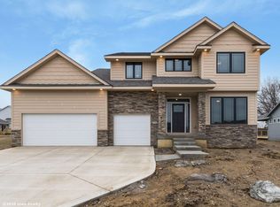 736 Timberview Dr, Adel, IA 50003