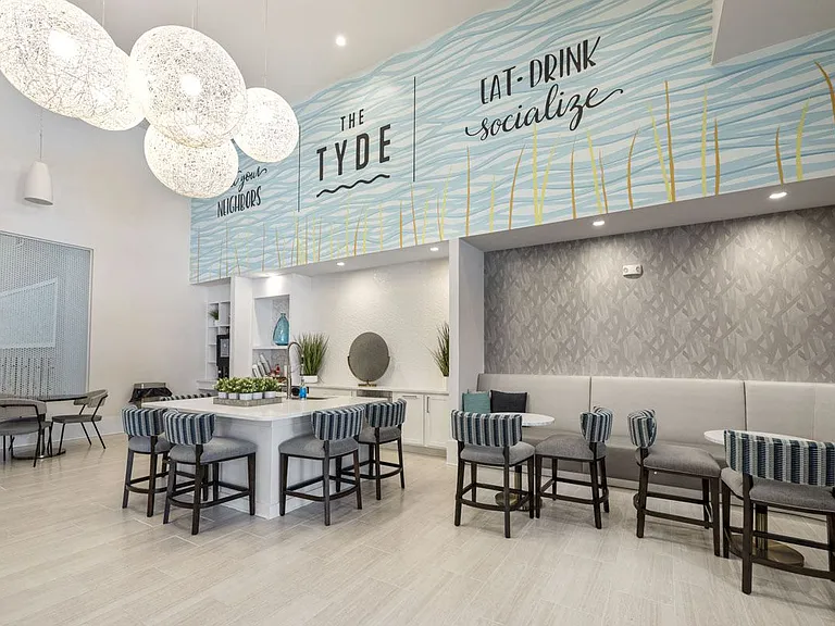 The Tyde Apartments — Photo 21