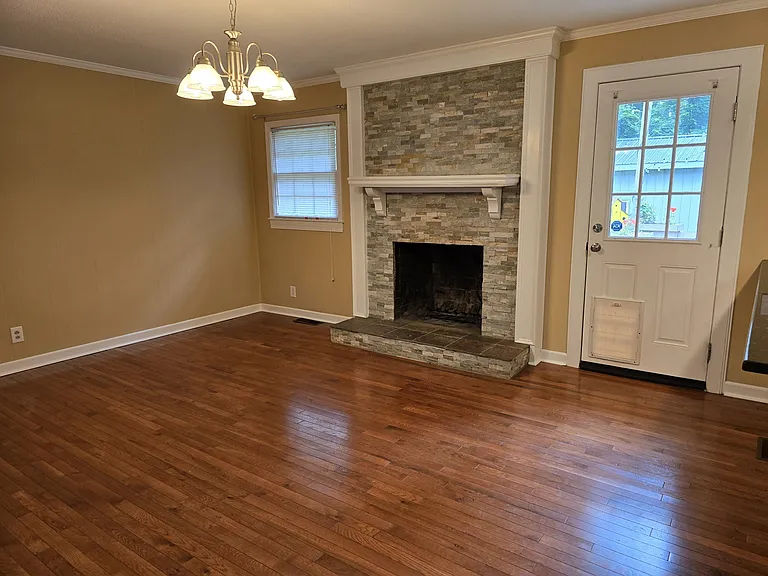 4680 Forestmanor Dr — Photo 7