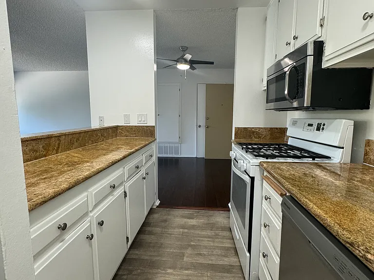 The Westwood Park Apartments — Photo 14
