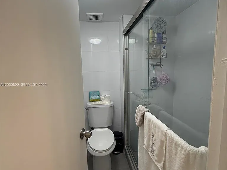 16184 Laurel Dr #204 — Photo 34