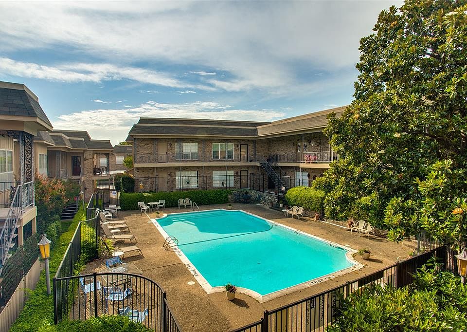 1st image of 4405 Bellaire Dr S