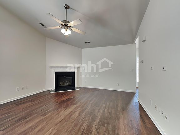 5th image of 115 Braeburn Dr