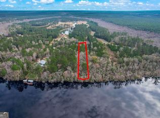 448 Shoreline Dr, Kingsland, GA 31548