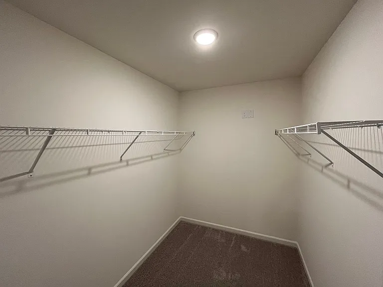 2047 Trailside Dr — Photo 10