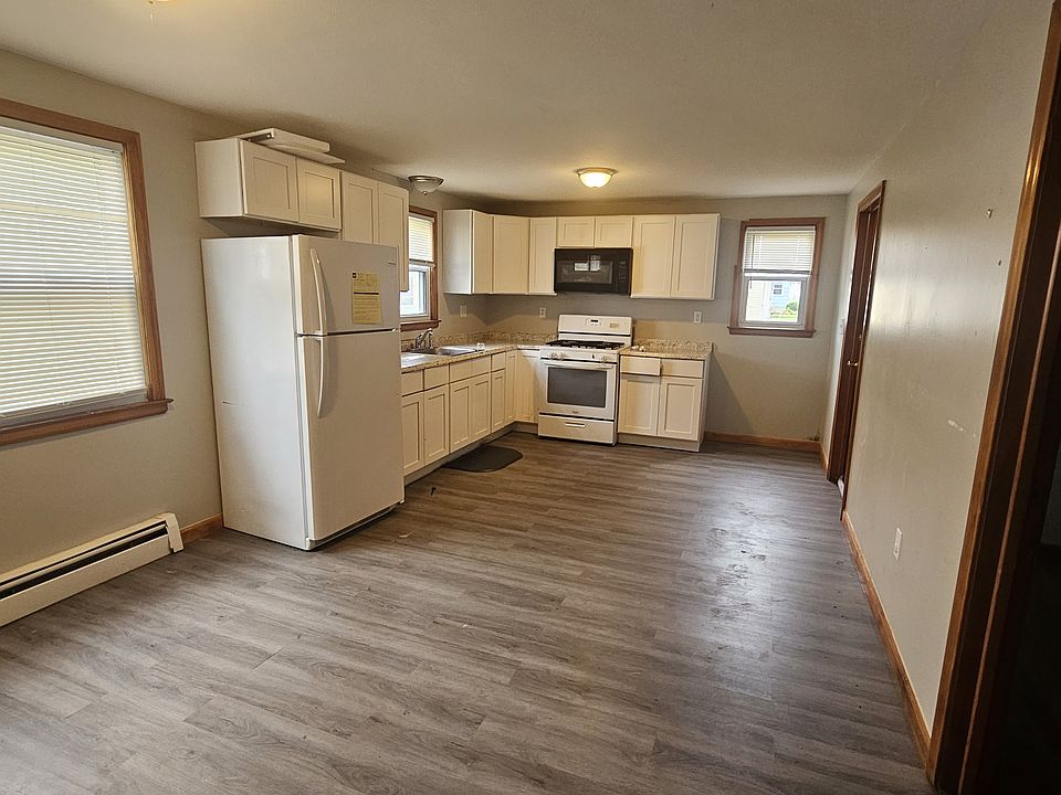 1st image of 127 Warner St #2B