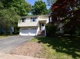 3 Valley Rd, Stanhope, NJ 07874