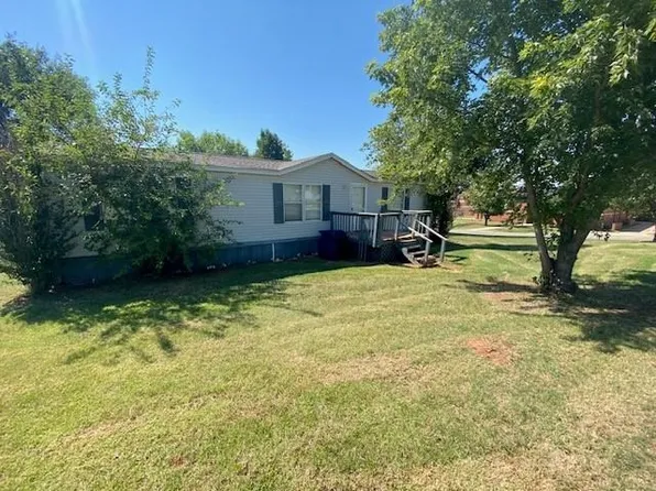 222 Mulhall Ave, Mulhall, OK 73063
