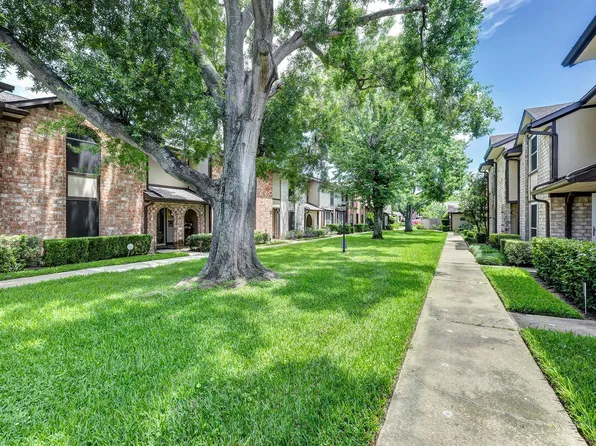 11548 S Kirkwood Rd, Stafford, TX 77477