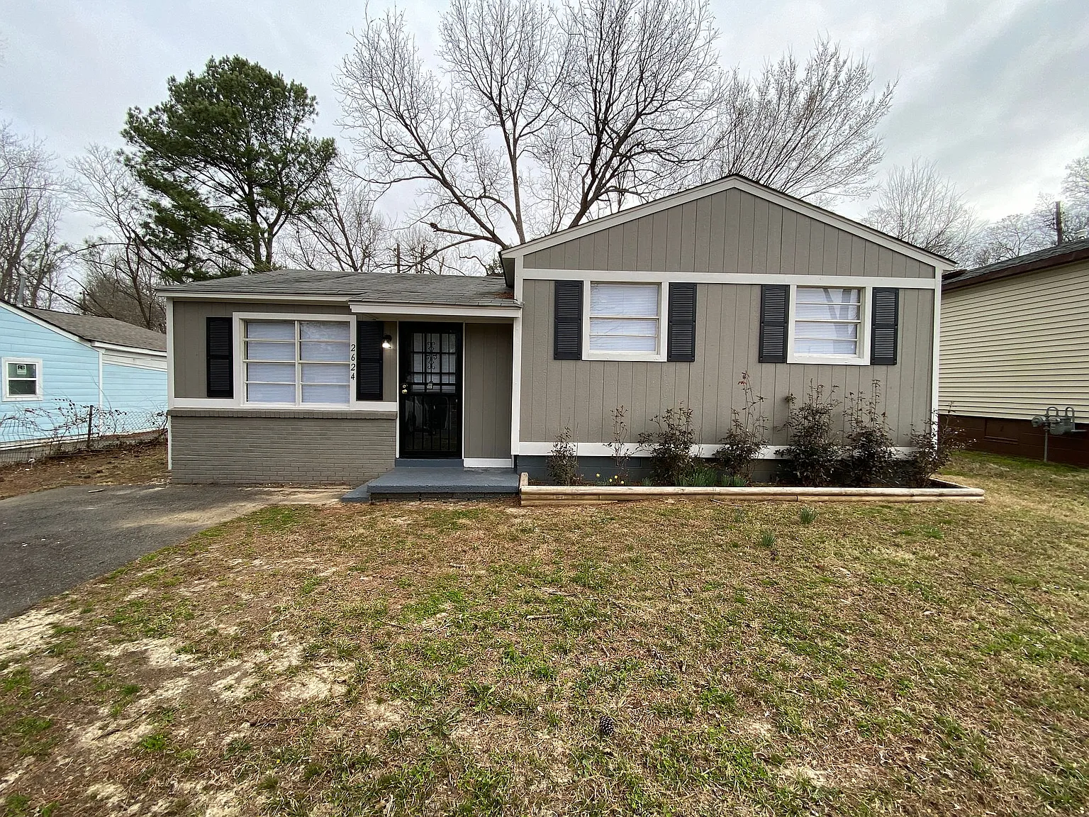 2624 Maverick Ave — Photo 1