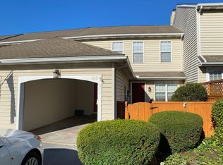 106 Winding Hill Dr, Lancaster, PA 17601